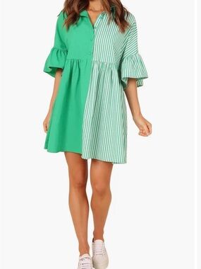 Petal & Pup Didi Empire Waist Shirtdress Medium *Flaw